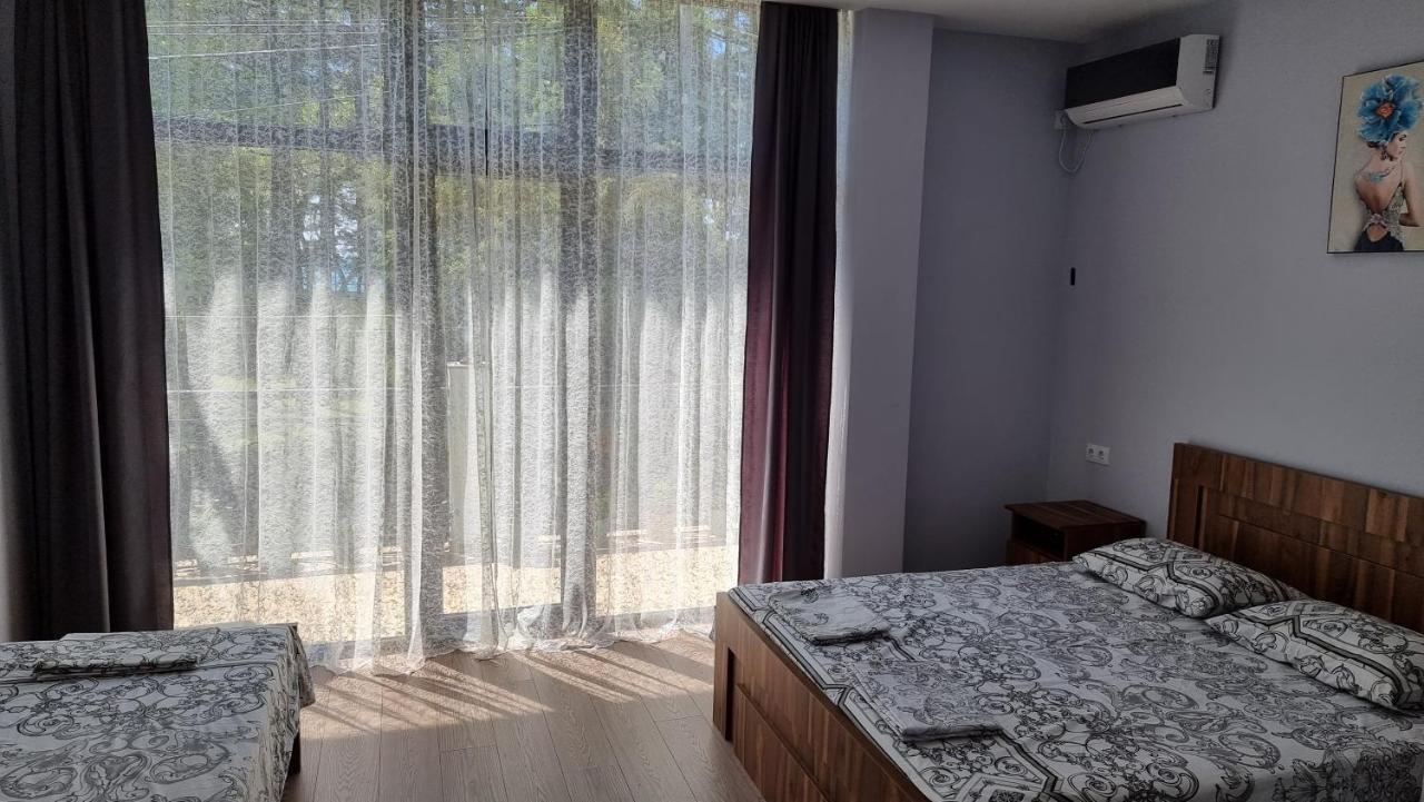French Hotel Kobuleti Ngoại thất bức ảnh